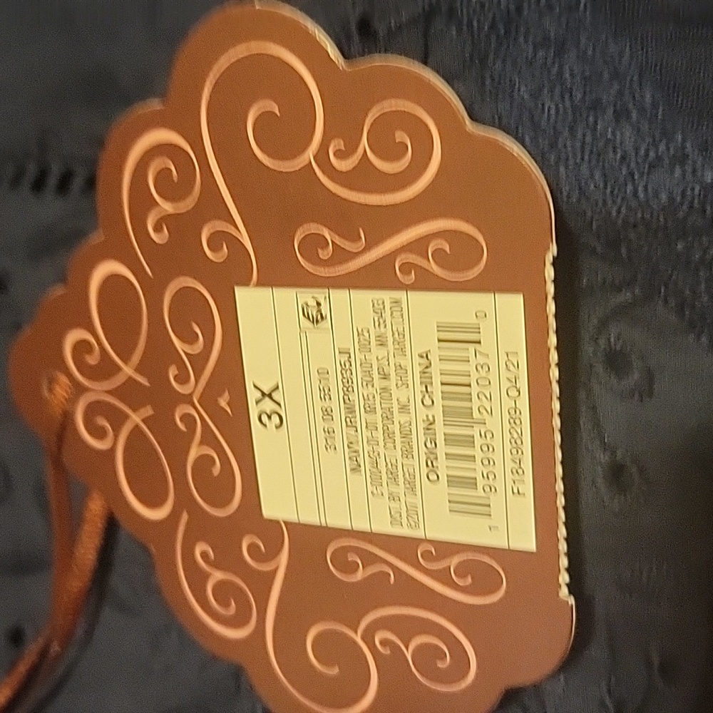 Brand new navy knox rose top - Picture 4 of 4